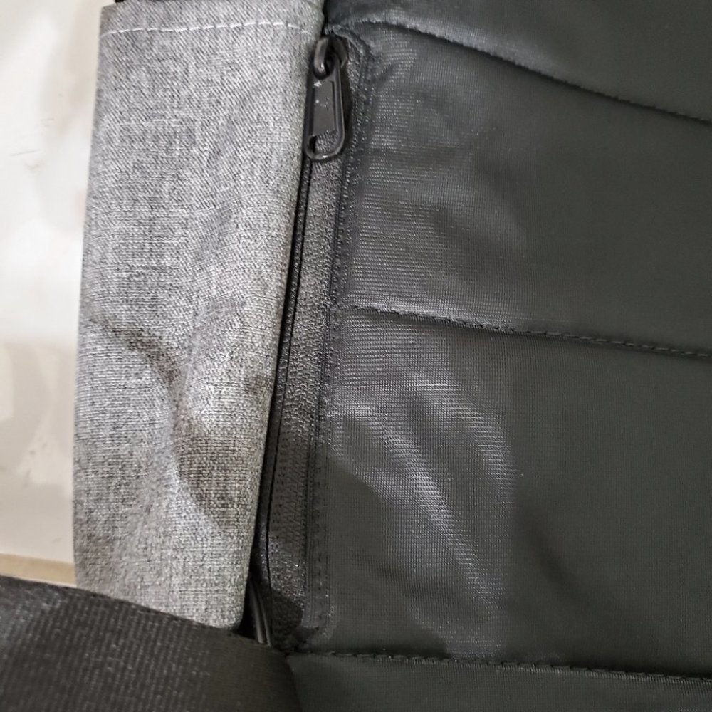 Under Armour Downtown Pack Laptop Backpack Grey - Picture 2 of 7